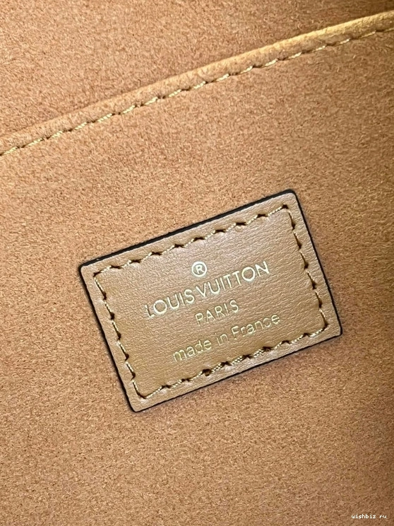 WIS ONTHEGO GM VUITTON LOUIS 0707